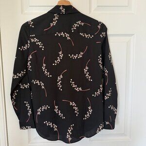Ann Taylor V Neck Blouse, Size Small Petite, Black floral print